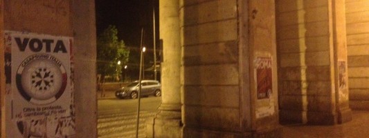 La barbarie di Casa Pound. Piazza Vittorio trasformata in fogna